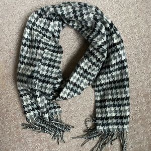 Houndstooth Scarf